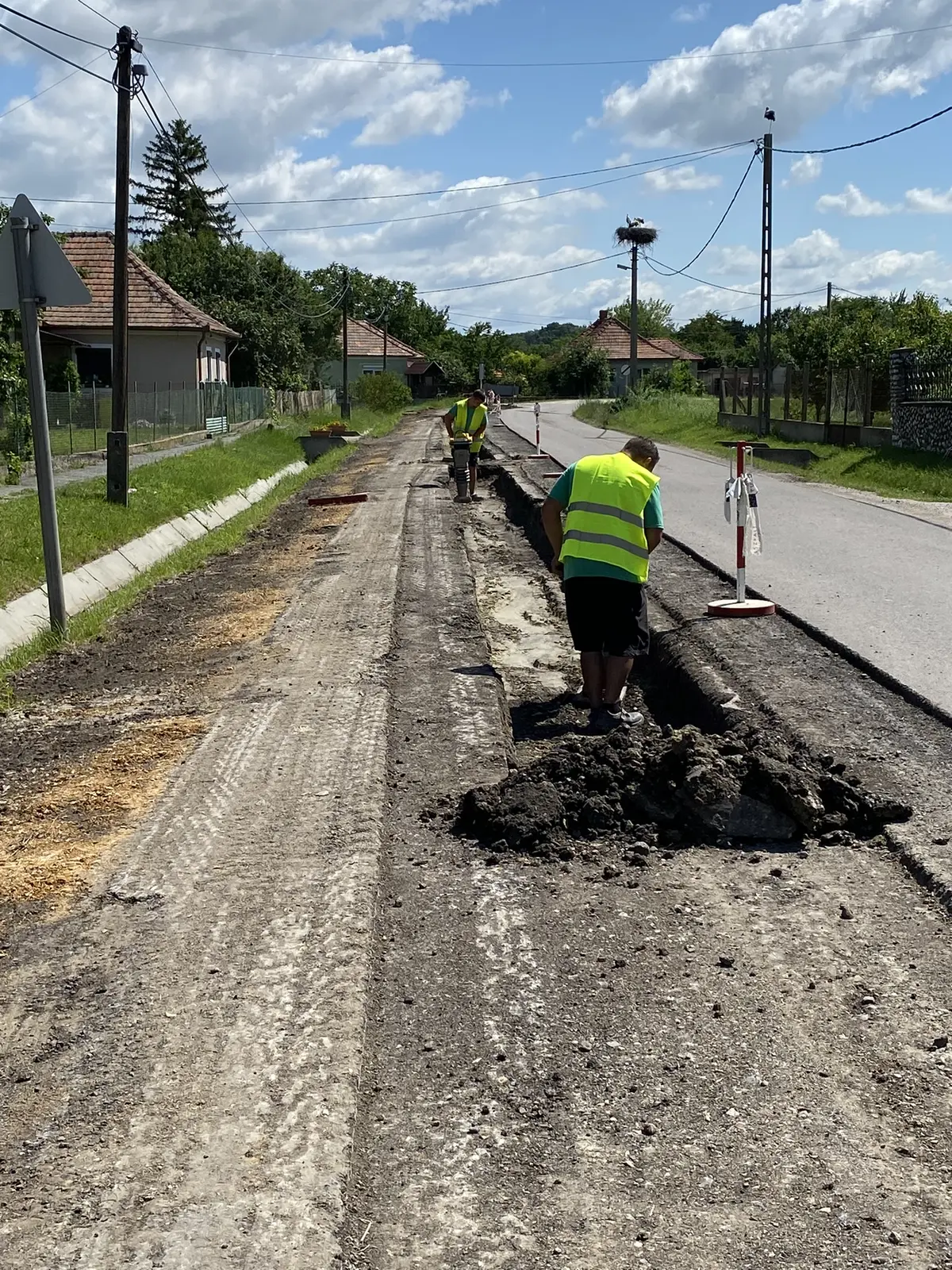 Gépi munka és bontás referenciafotó — 20. kép